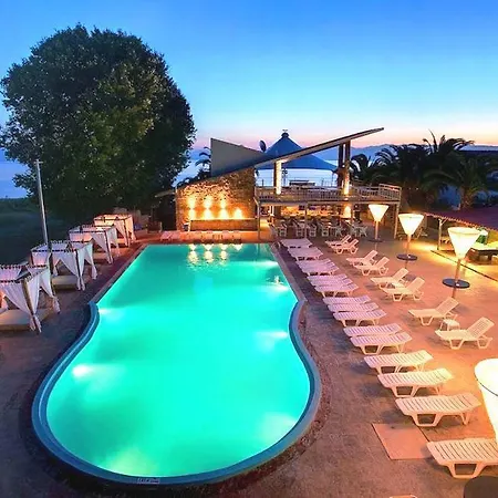 Island (adults Only) Hotel